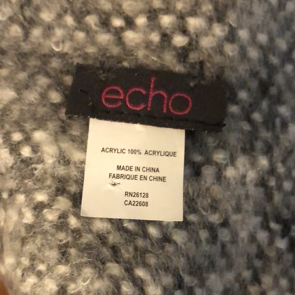 Echo winter scarf - Picture 3 of 3